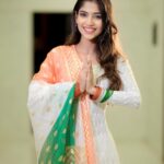Angel Rai Instagram - Happy Republic day to all …Vande matram ..Jai hind,Jai bharat 🙏❤️ #angelrai #trending #viral #angellovers #wings #angel #love #proudtobeindian #republicday🇮🇳 #india #indian