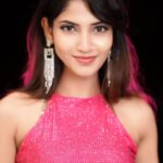 Angel Rai Instagram - Instagram ki 🧚‍♀️ ❤️🔥 #foryou #trending #trend #trendingaudio #fun #party #bollywood #angelrai #angellovers #style #angel #pari #newsong #wings #song #trendy #indiangirl #girlpower #newme