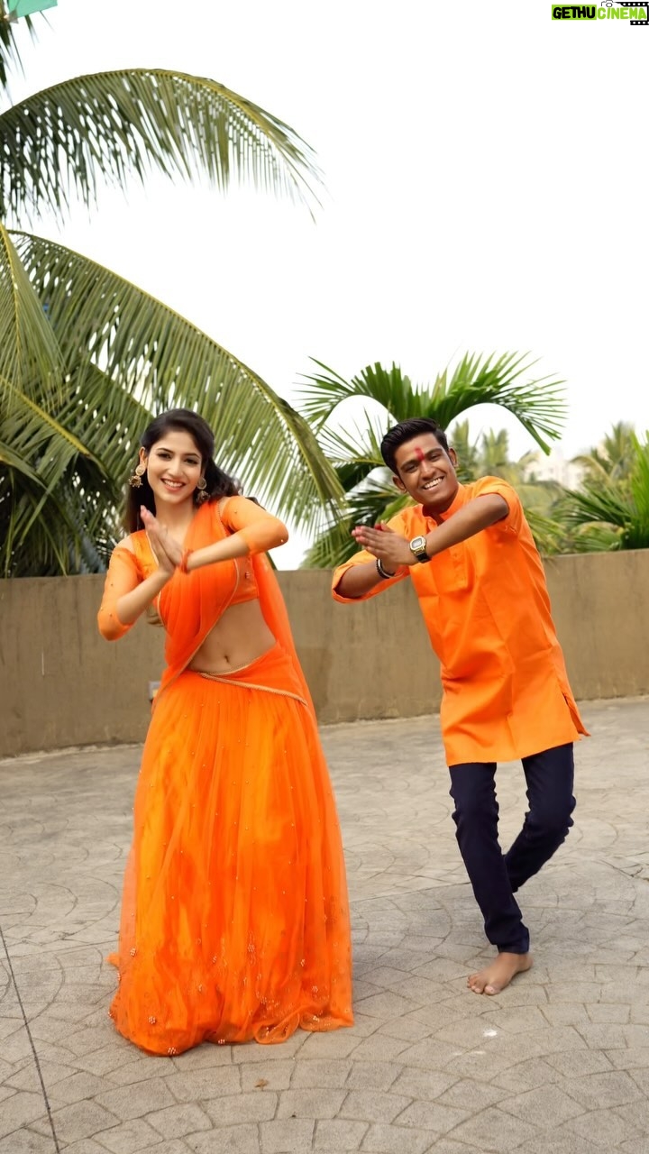 Angel Rai - 2.7 Million Likes - Ayodhya jane walo ke naam ..Jai siya ram 🙏🙏
#foryou #angelrai #taklubaadshah #ayodhya #rammandirayodhya #ramram #jaishreeraam #trending #viral #22january #rammandir #instatrend