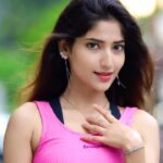 Angel Rai Instagram – Houle houle dheere dheere ❤️

#foryou #angelrai #foryoupage #trending #viral #fun #bollywood #heroen #indiangirl #indian #instalook #instagram #instafun #dance #style #love #tiktok #tiktokviral