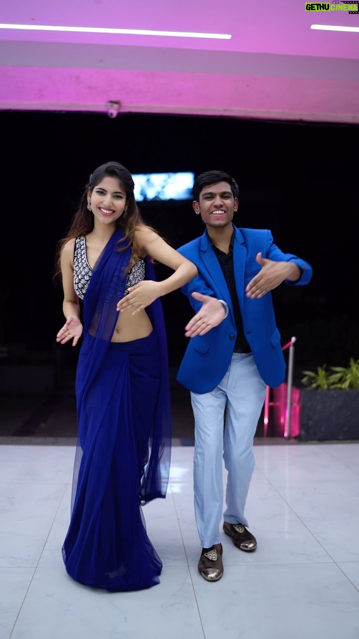 Angel Rai - 1 Million Likes - Hilor mare 🔥🔥
Shot by :- @mahi_dewasi_99
#foryou #angelrai #taklubadshah #trending #viral #dance #bhopjpuri #pawansingh #trending #trend #style #saree #indiangirl #wings #foryoupage #instagram #tiktokviral #mostviewsreel #mostviralvideo #fun #maza #dancereels #model #dancereels