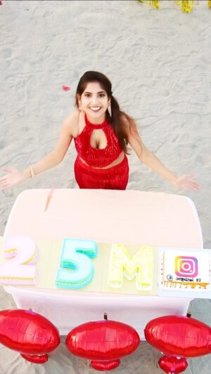 Angel Rai Instagram - Every life is a story , thank you for being a part of mine ❤️ love you all from bottom of my heart ❤️

#foryou #trending #angelrai #wings #trend #viral #celebration #celebrationtime #25million #instaviral #instagood #instagram #blessings #gratitude #style #fun #sunnyday #valentineday #valentines #angellovers #wings #angel #reels