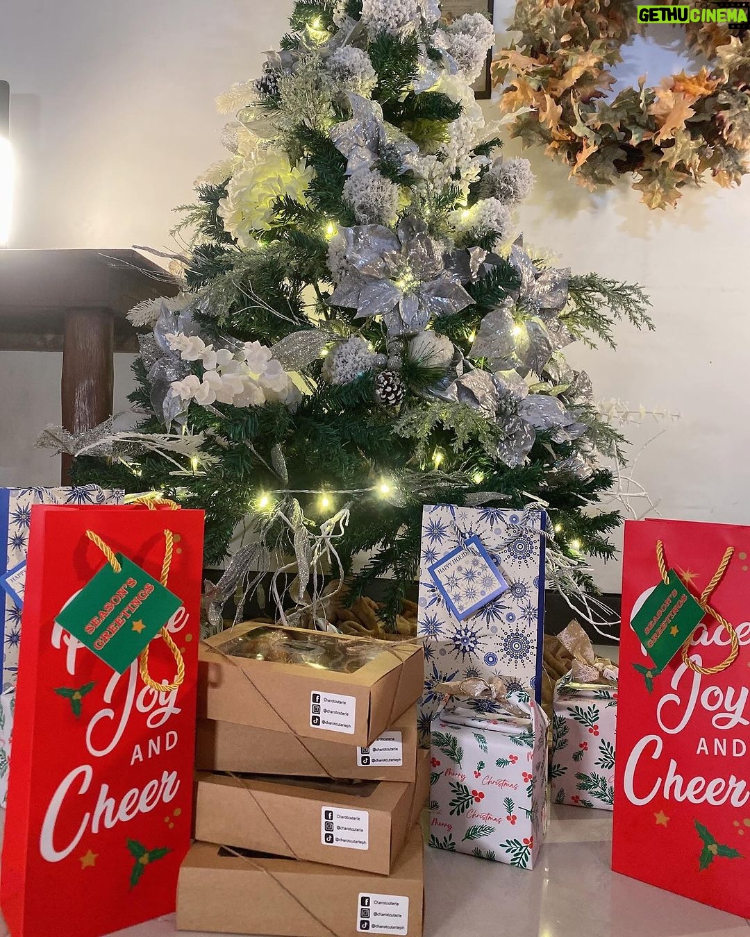 Angela Morena Instagram - Thank you so much @charotcuterie 🤎 A perfect gift for this holiday season. Hohoho!