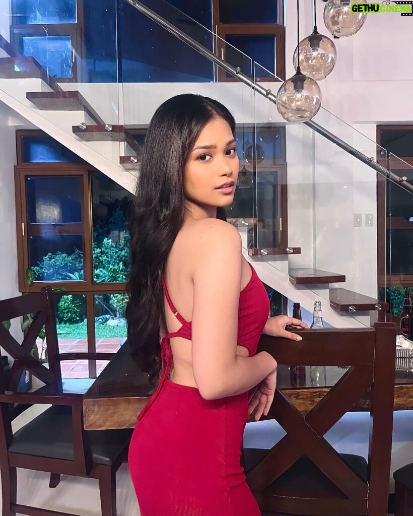 Angela Morena Instagram - don’t be afraid to show your colors.