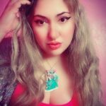 Angela Zahra Instagram - 🐱💖Beautiful necklace: @thecraftyanteater #thecraftyanteater #collaboration #angelazahra #انجيلا_زهرة