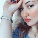 Angela Zahra Instagram - 💙 Bracelet: @cycolinks 💜 Discount code: ANGEL15 🎀 #angelazahra #cycolinks #collaboration #collab #انجيلا_زهرة
