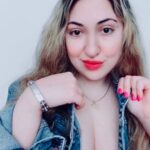 Angela Zahra Instagram - 💖 Bracelet: @cycolinks Discount code: ANGEL15 🦋Link in my Bio🦋 #collab #cycolinks #angelazahra #انجيلا_زهرة