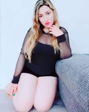 Angela Zahra Instagram - بيغارو من جرأتي وثقتي بنفسي، بيتمنو يكونو متلي بس مابيقدرو.. 👑🍯 #انجيلا_زهرة #انجيلا_زهراء