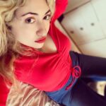 Angela Zahra Instagram - 👑🧿🌹💋 #angelazahra #انجيلا_زهرة