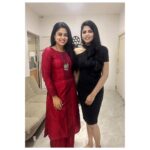 Angelin B Instagram - With this cutaey @siddhi_idnani Thanks for being super kind and amazing. Loved the entire conversation 💜 #angelin #nncs #sunnews #instagram #post #reels #trendit #reelitfeelit #sugar #daddy #red #black #chennaisuperkings #chennai #hot #sunset #summer #sweet