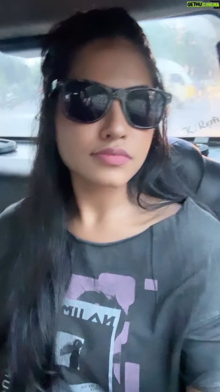 Angelin B Instagram - Blurreddd But the video says it all . Calm down - noway -baby calmdown - no no no ๐น๐น๐น Thats me in panic mode 24/7 nd extreeemly clumsy all the time #betterdays #reels #trending #reelkarofeelkaro #reelitfeelit #instagram