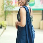 Angelin B Instagram - 🧿🧿🧿 📸 @mg_photography06 #angelin#vjangelin #suntv #sunnews #anchor #loveislove #trendingreel #sareelove #saree #blue #magic