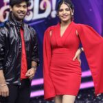 Angelin B Instagram - My First TV Reality Show. Yes, you read it right. RANJITHAMEY 🧿❤️❤️ And yes i made it till here. Extremely grateful for the opportunity. Feels surreal but yeah, unforgettable memory and for sure one of my favourites. Round the clock straight 22 hrs tired, exhausted, fun filled, nervous, excited and every other emotions. Was a whole new and lovely experience. Thanks to my co host achu @aswath_official for being a great support⭐️ and each and every participant for being amazing. Special thanks to my directors for making me feel super comfortable and helping me pull it off amidst all the fear, panicking and fidgeting. @eraniyanthendral - Senior! Happy that my first big show was under your guidance. Thank you @isaacsam_official jii, u were a great support as well. And my darling dearrrestt @varshonit Thank you for taking care of my looks - on point *. Though it was a last min rush and panic u gave the bestt❤️❤️❤️ Thank u @itsnavas_zone for capturing my special moments #suntv #angelin #nncs #sunnews #ranjithamey #trending #trendsetter #jawaan ##evening #instadaily #onam #reelsinstagram Sun Tv Network Ltd.