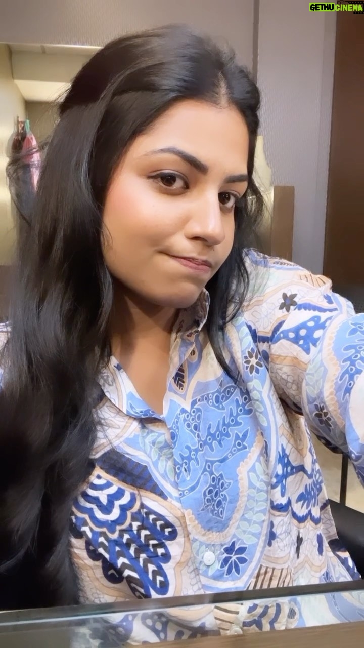 Angelin B Instagram - Deciding to show-up every other day despite being mentally ill is super challenging. Better days are coming for real 🫶🏻 #staypositive #good #positivevibes #change #shoot #workday #peace #happydaysarecoming #calm #angelin #suntv #sunnews #life