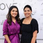 Angelin B Instagram - It's like regular meet ups recently. Happy meeting you once again and talk so much more about #love @vanibhojan_ #love #angelin #nncs #ssmusic #random #meetup #converse #movie #promotions #happy #trending #vanibhojan .