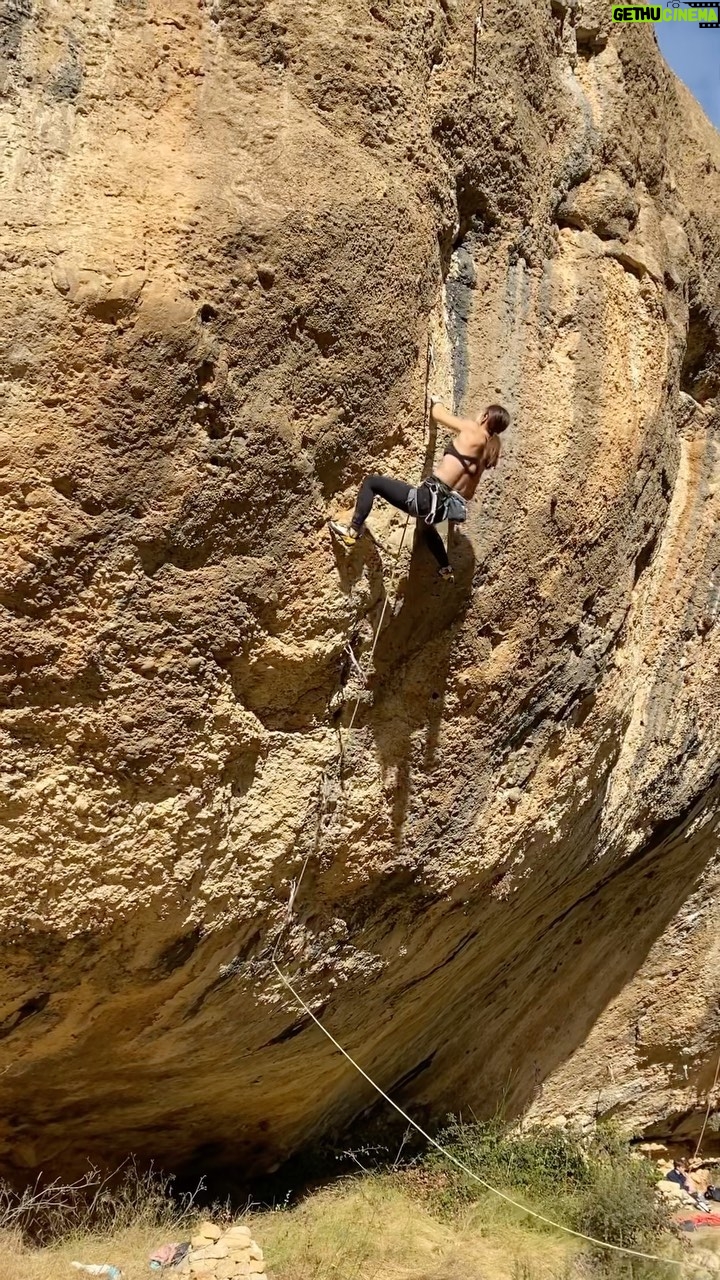 Angie Scarth-Johnson Instagram - ✅ Incomodin 8b (31) Spending a few very relaxed days back on rock. Nice afternoon send in the sun 🌞 ❤️🌈 @redbullau @climbing_anchors @thenorthface_aunz @tenayaclimbing @camp1889 @mytendon @cvok9c @climbersagainstcancerofficial @climbskinspain @frictionlabs #neverstopexploring #tenayaclimbing #climbinginspain #womanclimbers #climbskin #chalkupless #newstandardinchalk #climbinganchors #tenayaathlete