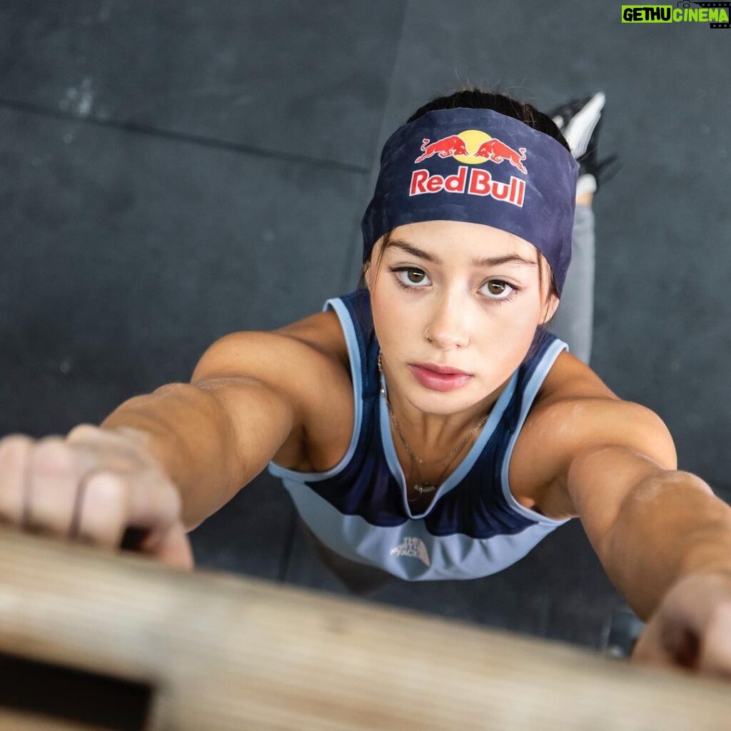 Angie Scarth-Johnson Instagram - Back into it ! 📍Barcelona 🏋️‍♀️ @redbullau @climbing_anchors @thenorthface_aunz @tenayaclimbing @camp1889 @mytendon @cvok9c @climbersagainstcancerofficial @climbskinspain @frictionlabs #neverstopexploring #tenayaclimbing #climbinginspain #womanclimbers #climbskin #chalkupless #newstandardinchalk #climbinganchors