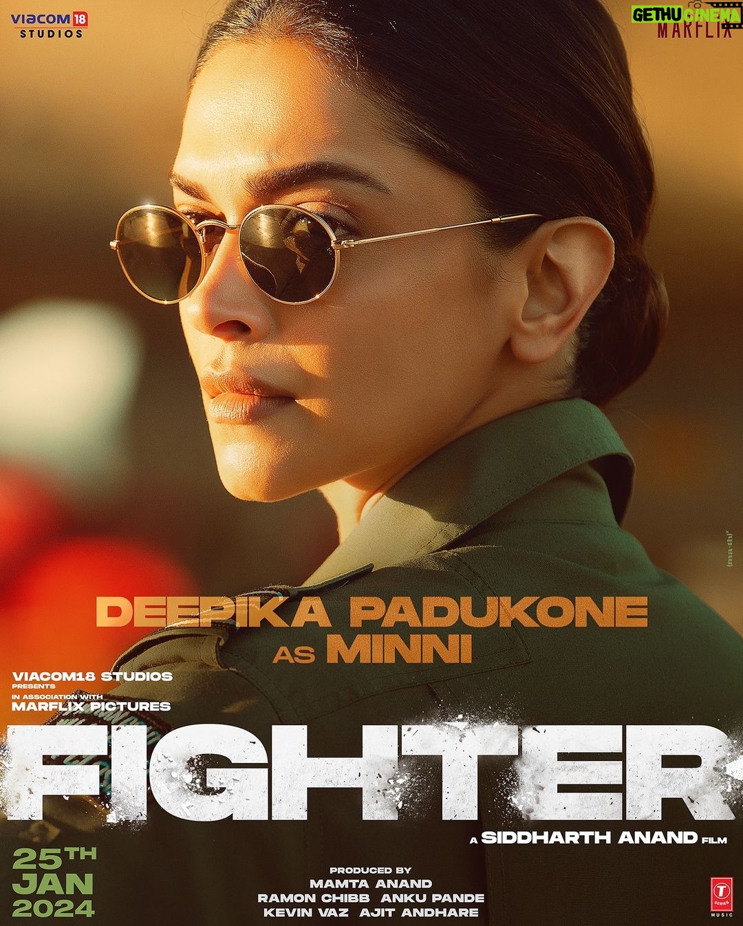 Anil Kapoor Instagram - Squadron Leader Minal Rathore Call Sign: Minni Designation: Squadron Pilot Unit: Air Dragons Fighter Forever 🇮🇳 #FighterOn25thJan #Fighter @hrithikroshan @deepikapadukone @S1danand #KevinVaz @ajit_andhare @mamtaanand10_10 @ramonchibb @ankupande @vishaldadlani @shekharravjiani @iamksgofficial @akshay0beroi @viacom18studios @marflix_pictures @tseries.official #FighterMovie