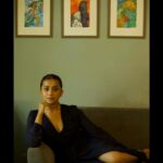 Anindita Bose Instagram - She said, ‘look proud’. Casually sitting below my artwork. . . . 📸 my forever girl @shubasu2.0 . . . . . . #instagram #instadaily #art #artistsoninstagram #artist #framed #watercolors #instaart #instaartist
