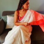 Anindita Bose Instagram - 🌷 Shubho Ashtami 🌷 . . . . . . #instagram #insta #instagood #saptami #durgapuja #ethnic #ethnicwear #saree #puja #instadaily #localforvocal