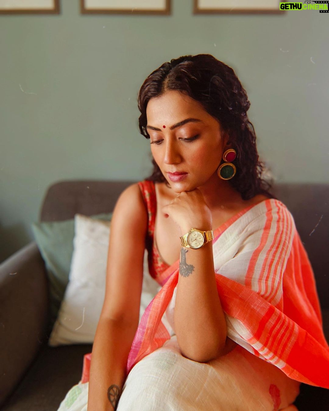 Anindita Bose - 4.3K Likes - 🌷 Shubho Ashtami 🌷
.
.
.
.
.
.
#instagram #insta #instagood #saptami #durgapuja #ethnic #ethnicwear #saree #puja #instadaily #localforvocal
