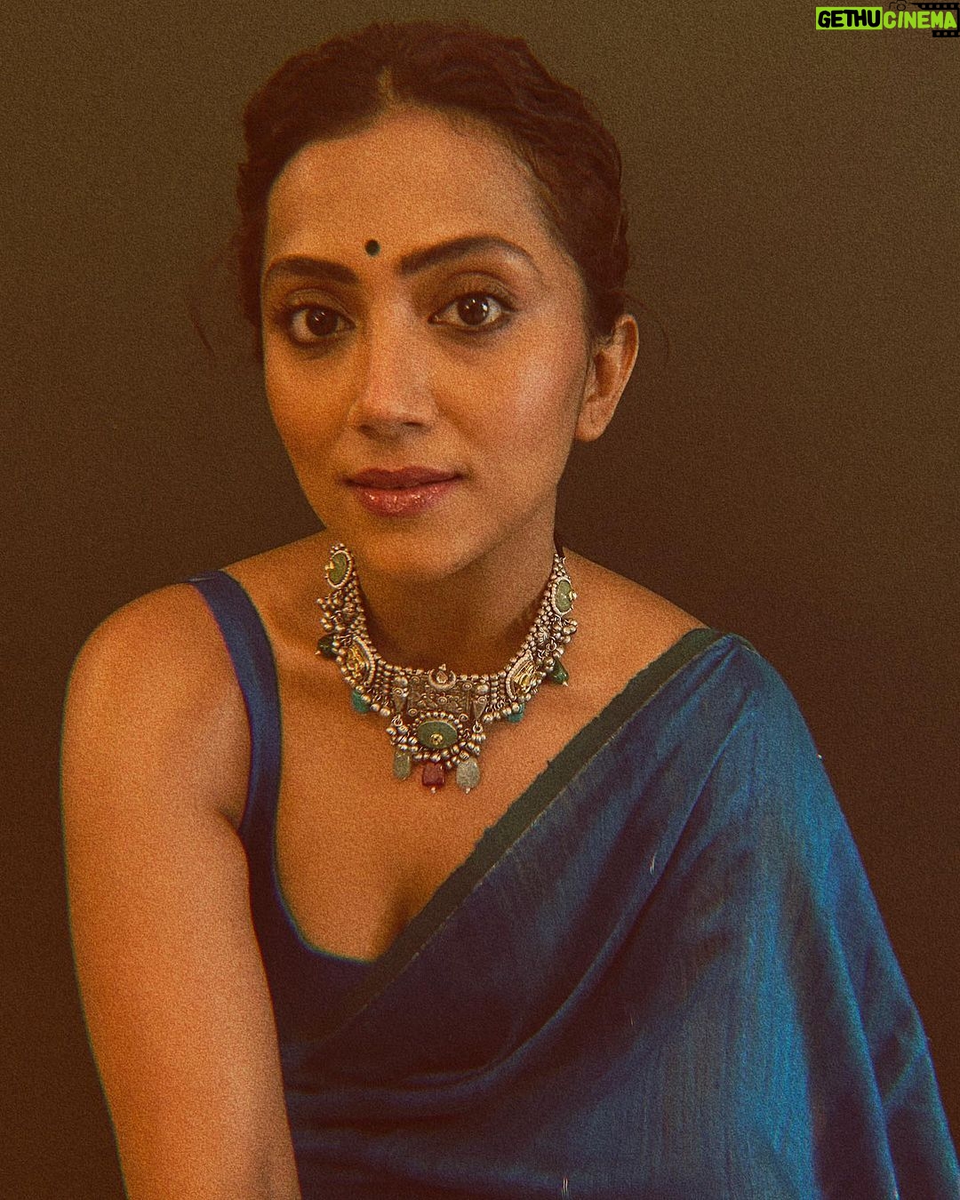 Anindita Bose - 9.7K Likes - Shubho Saptami 🦋
.
.
.
Saree @byloomkolkata
.
.
.
.
#instagram #insta #instagood #saptami #durgapuja #ethnic #ethnicwear #saree #puja #instadaily #localforvocal