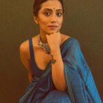 Anindita Bose Instagram - Shubho Saptami 🦋 . . . Saree @byloomkolkata . . . . #instagram #insta #instagood #saptami #durgapuja #ethnic #ethnicwear #saree #puja #instadaily #localforvocal