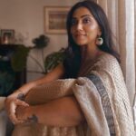 Anindita Bose Instagram – #bts 🍁 
So excited about what we shot today… a brand that is soooooo close to my heart … 
.
.
.
.
.
.
.
.
.
.
.
.
.
.
.
.
#instagram #instagood #insta #instadaily #instalike #ethnicwear @purplecarouseldesigns