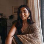 Anindita Bose Instagram – #bts 🍁 
So excited about what we shot today… a brand that is soooooo close to my heart … 
.
.
.
.
.
.
.
.
.
.
.
.
.
.
.
.
#instagram #instagood #insta #instadaily #instalike #ethnicwear @purplecarouseldesigns