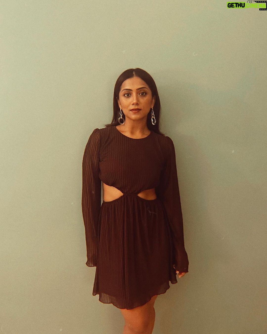 Anindita Bose - 6.1K Likes - 🤎🤎🤎
.
.
.
.
.
.
#instagram #instagood #instadaily #instafashion #instalike #christmas