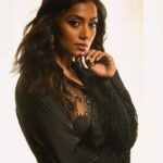 Anindita Bose Instagram – ✨

Happy 5th anniversary @indulgexpress 
Pics: @sarkardebarshi19
Styling: @poulami.rgupta 
MUA: @makeupartist_prasenjit 
Costumes: @studioradical @vizyon.in 
Jewellery by: @kleo21official 
Story by: @sharmighosal 
.
.
.
#indulgexpress #indulgekolkata #anniversary #insta #instagram #fashion ITC Royal Bengal