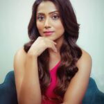 Anindita Bose Instagram - Completely obsessed 🩷 . . . . Camera @saswata_majumder HMU @optimisticaamrapali96 Dress @mango Stylist @poulami.rgupta @iamsudiptachanda . . . #ad #lorealparis #loreal #myhaircolormyexpression