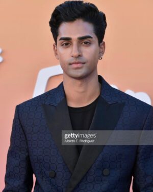 Anirudh Pisharody Instagram - Still reeling from last night 😵‍💫🤯 Thank you SO MUCH to everyone who showed up and supported NHIE S3! 

Shout out to @mindykaling and @loulielang for bringing me into this family 🙏✊🏽 And to my ABSOLUTELY AMAZING castmates, love being on this ride with you and can’t wait for the world to see our work! Lastly, thank you to @jillvdae for being my forever date and forever supporting me ❤️ 

@neverhaveiever S3 is out NOW, only on @netflix 
—
💈💇🏾‍♂️: @simonegrooming 
🪡: @mrfabioimmediato 
🧥: @dsquared2 
👨🏻‍💼👩🏾‍💼: @robertadamstein @talentworksagency @sechelpr

#neverhaveiever