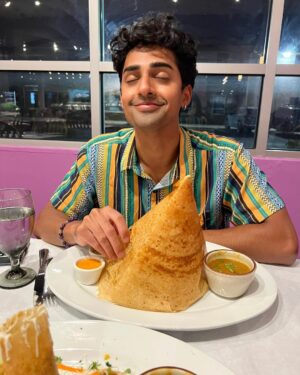 Anirudh Pisharody Instagram - Life lately :)

@bigskyabc @hasanminhaj #thekingsjester