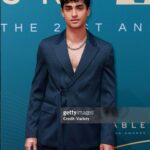 Anirudh Pisharody Instagram – Shout out Asian, South Asian, and Pacific Islander Excellence 🤩 and @NeverHaveIEver for receiving the Vanguard Award! 
also shoutout to my crazy ass chihuahua for biting my hand 30 mins before the red carpet lollll I still love her though . 🐶

Thank you @character.media @unforgettablegala for another truly unforgettable night. Feeling seen and heard with our whole community ✊🏽 The Beverly Hilton