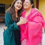 Anita Devgan Instagram - An honour to work with such a Legendary Actor @anitadevgan101 😇❤️ #lambrandalaana 🎬 📸 @sukh_dark_frame Punjab (India)
