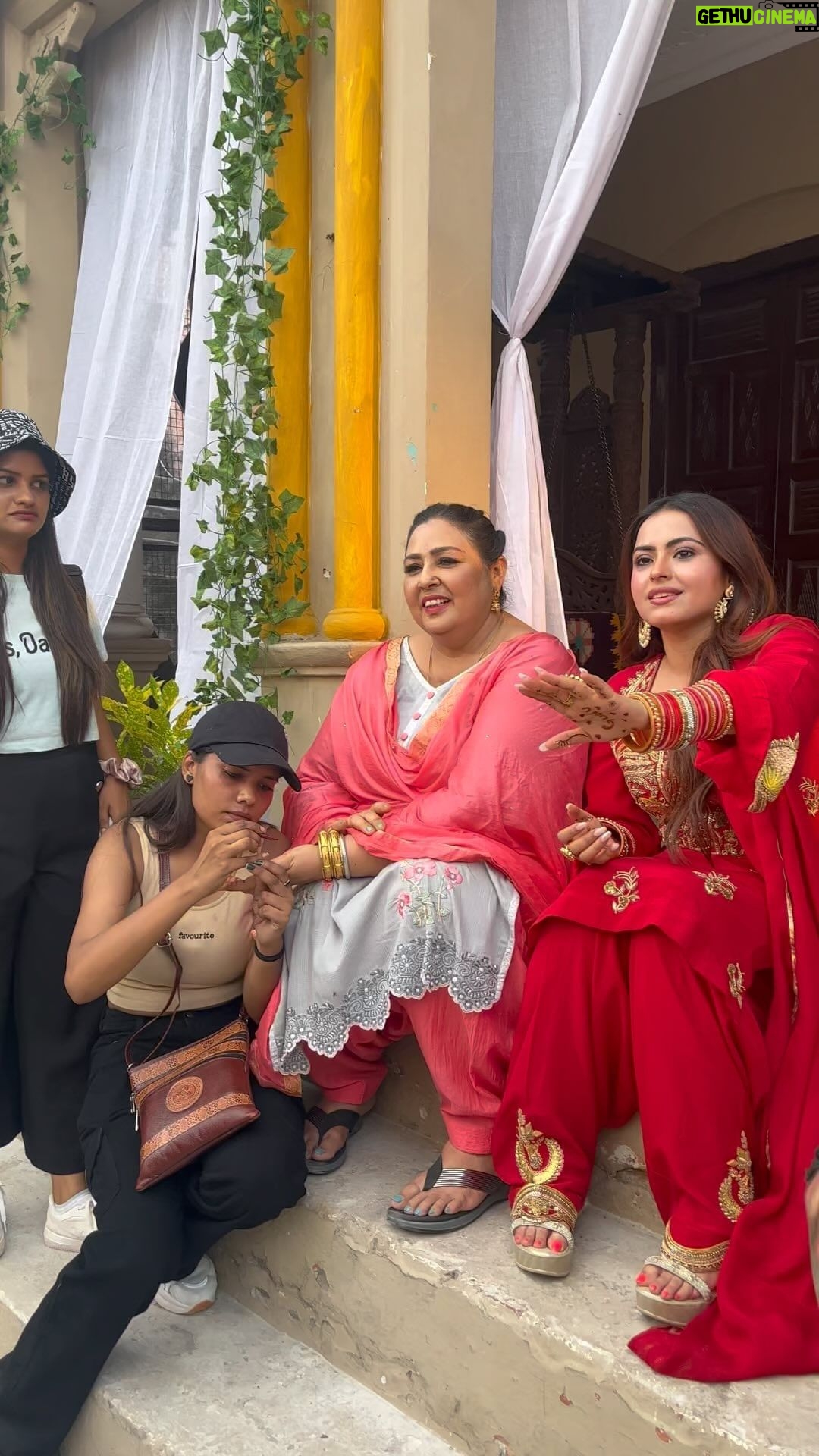 Anita Devgan - 29.4K Likes - sohna geet korra korra kuja by amrinder gill from movie kade dade dian kade pote dian running successfully in cinemas now