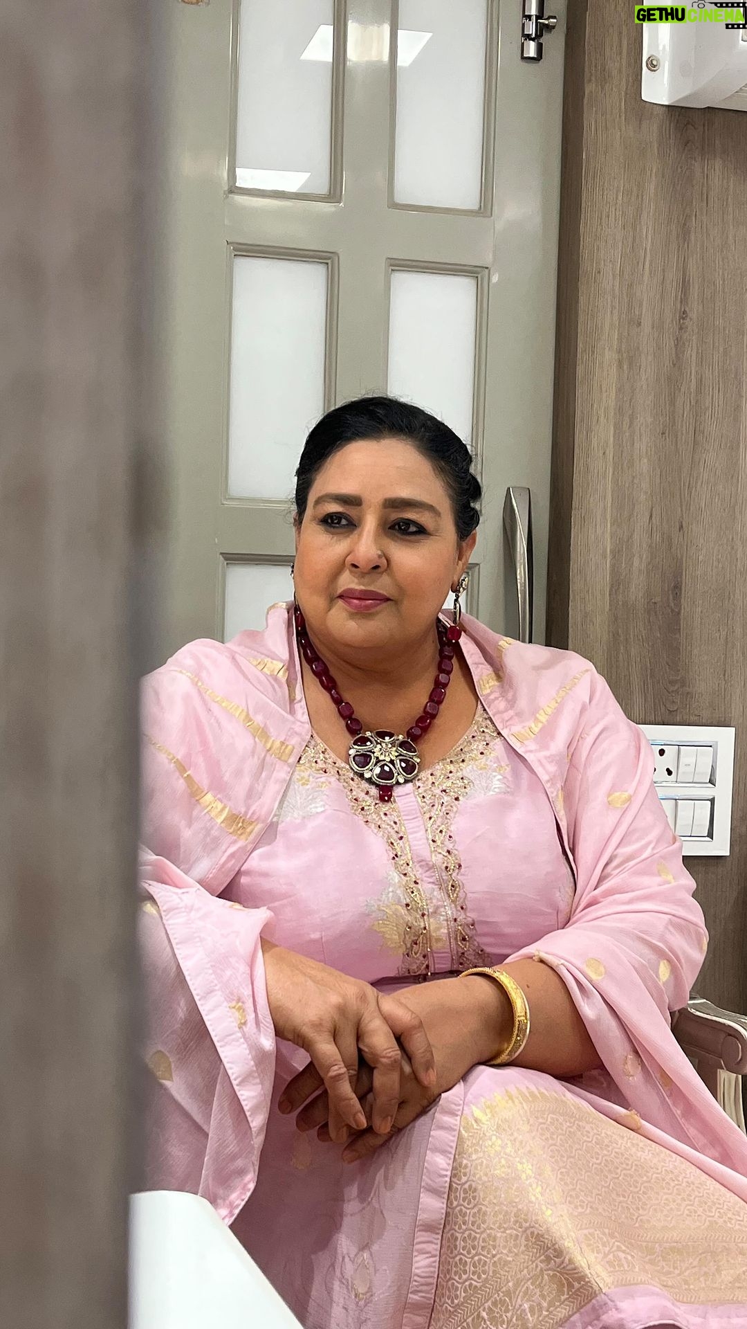 Anita Devgan - 21.3K Likes - š The Magic Is In YOU š
outfit : @label_ramtex
styling : @mann30preet