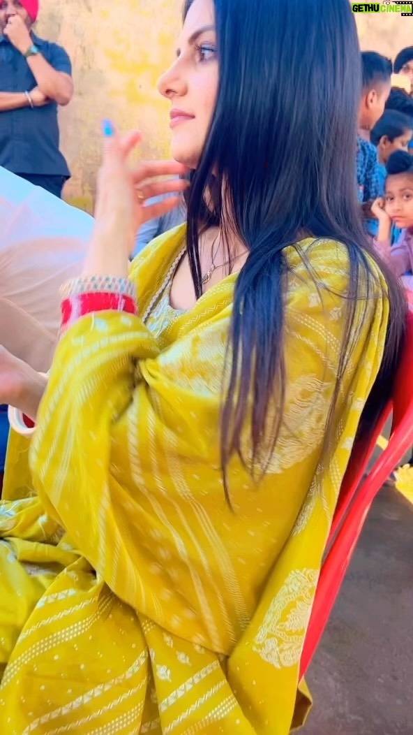 Anita Devgan - 7.8K Likes - Ni mai Sas. Kutni 2
With Legends On set MASTIAN te BARKTAN š„°š„°