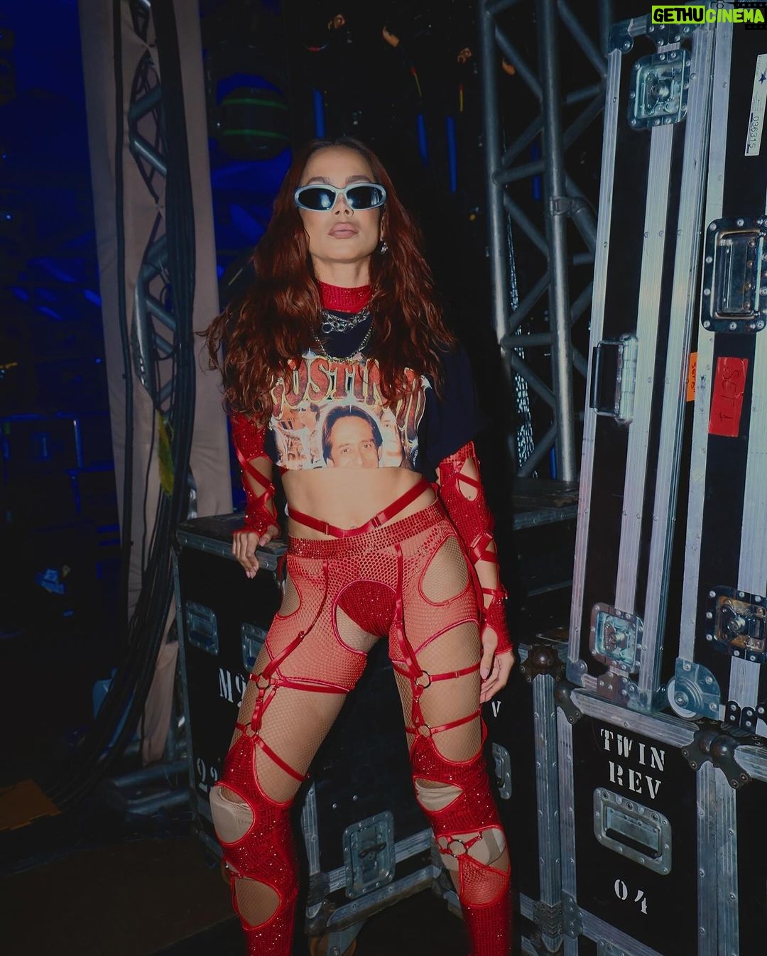Anitta Instagram - Double trouble 🔥💥❤️🔥🇧🇷 Brazil
