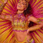 Anitta Instagram - My favorite time of year is finally here!! Carnival is one of the most important and special traditions we have in Brazil and I can’t wait to share it all with you. Get ready for more looks, more dancing, more culture, more everything!!! Let’s goooo 🇧🇷 💃🏽 🧡 🎊 — Brasil, foi dada a largada do nosso kikiki pré carnaval!!! 🎉🔥 Salvador, não podia ter melhor jeito de começar nossa festa! Obrigadaaa!! *ad: @maccosmeticsbrasil Bahia - Salvador