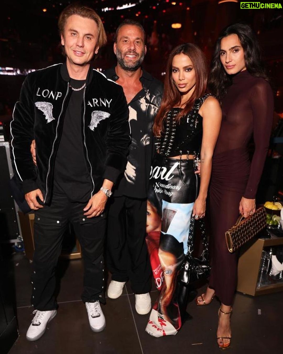 Anitta Instagram - When your best friend opens his 50 different business around the world and you gotta see it from close @davidgrutman ❤️ killing it in Vegas @livlv @papisteaklv @komodolv