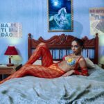 Anitta Instagram - Cheia de mulher / sozinha / Cheia de homem