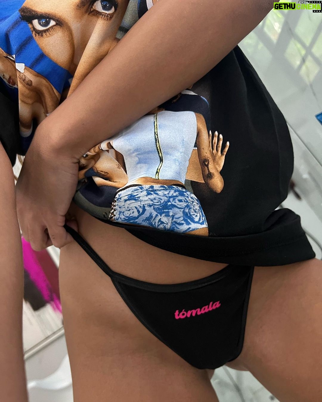 Anitta Instagram - Did u get my merch already ? // anittashop.com