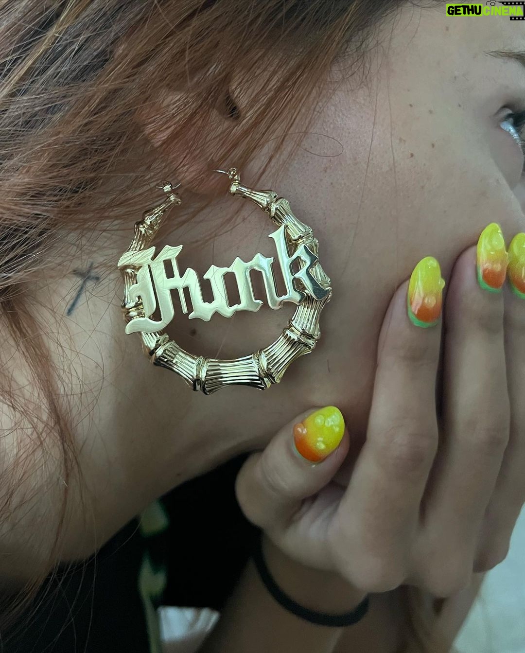 Anitta Instagram - Did u get my merch already ? // anittashop.com