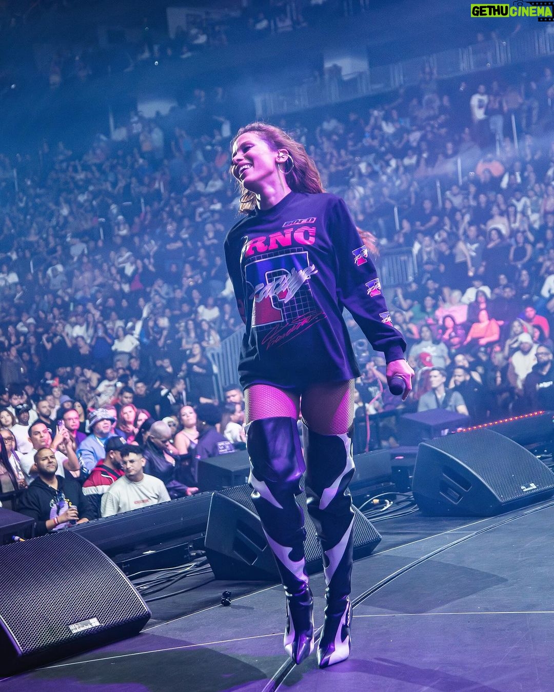 Anitta Instagram - my stage, my vibe, our global funk revolution 🇧🇷 🌍💛💚 thank u, NYC!!! Nova York NYC