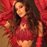 Anitta Instagram - Genteeeee!!! Here are some of my fav moments from the second day of my pre-carnival tour 💋💥💃🏽🚨👠 I literally can’t think of a better way to kick off the yeaaaaarrr ahhhh!!! Comment a red emoji if you’re ready for more!!! — *Ad: @rexonabrasil Brazil