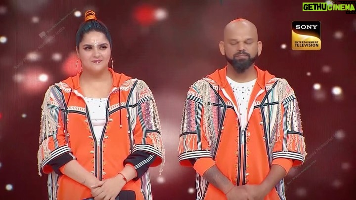 Anjali Anand Instagram - Dance ke iss mahasangram mein bane rehne ke liye hogi Karuna aur Anjali ke beech kaante ki takkar! 😯💯 Dekhiye #JhalakDikhhlaJaa, kal raat 9:30 baje sirf #SonyEntertainmentTelevision par. @malaikaaroraofficial @farahkhankunder @arshad_warsi @gauaharkhan @rithvikk_dhanjani #NewShow #JhalakDikhhlaJaaOnSonyTV