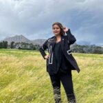 Anjali Anand Instagram – … still looking for the Raj to my Simran in every khet and corner ♥️
.
.
.
.

Outfit @justbillibyrashmichhabra
Stylist @stylebysaachivj 
Team @sanzimehta777 @styledbynikinagda South Africa
