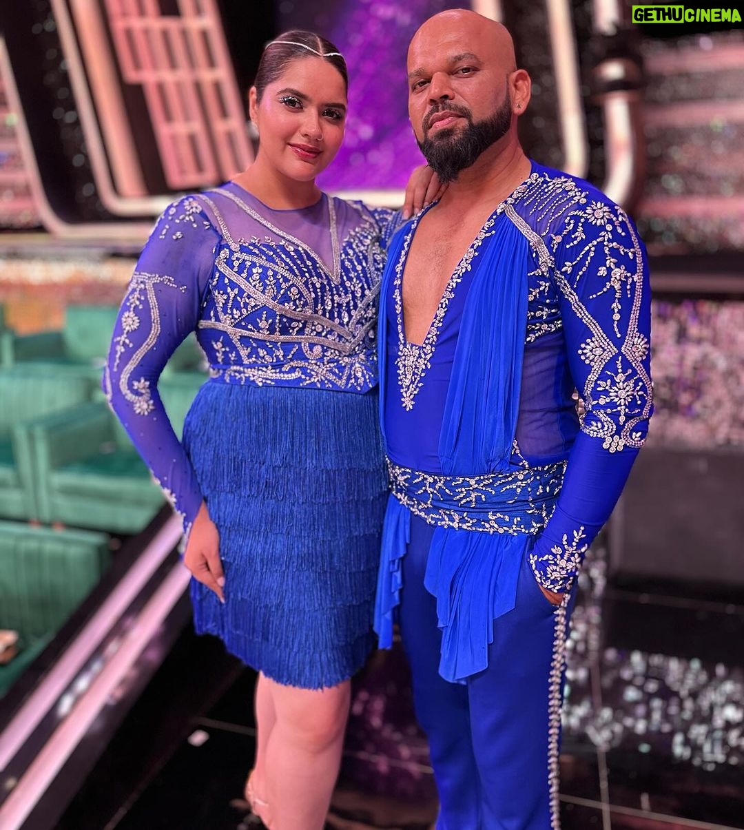 Anjali Anand Instagram - … As the competition begins, we bring you a combination of unexpected dance style with a song from a film very close to my heart. The first time I watched it, I knew I wanted to act and be like those characters not only in real life but also in film ♥️✨ The love I received for my Jhumka performance was so overwhelming and I hope you guys enjoy this one too. This week, voting begins and your votes are the only thing that will keep me in the competition. Voting commences tonight at 9:30pm and closes at 12am. To vote for me please download or update your @sonylivindia app, go to the jhalak page and click on the ‘vote now’ banner. You can vote for me 50 times from one ID. Big big LOVE ♥️✨ #JhalakDikhlaaJaa #Anjanny . . . . . . Team 🪩 Hair @pinkyroy9467 Makeup @beauty_integrated_official Costume @harshalds @shilpa.suraj.chhabra @komalsoni_ �My Asst. @nilesh_jadhav_01